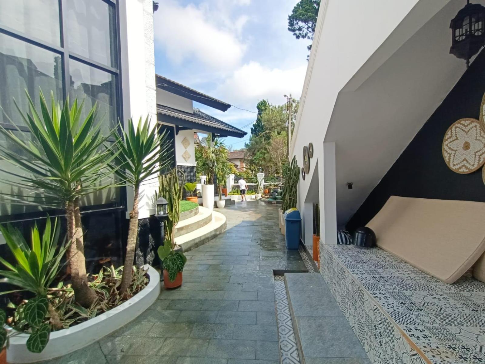 Villa Kota Bunga Malini 10 Cikundul Eksteriør bilde